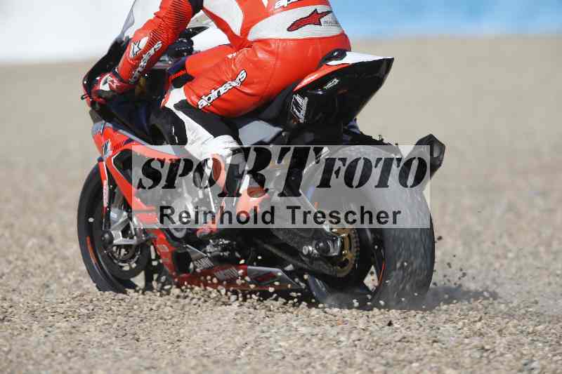 /Archiv-2024/02 29.01.-02.02.2024 Moto Center Thun Jerez/Gruppe schwarz-black/411